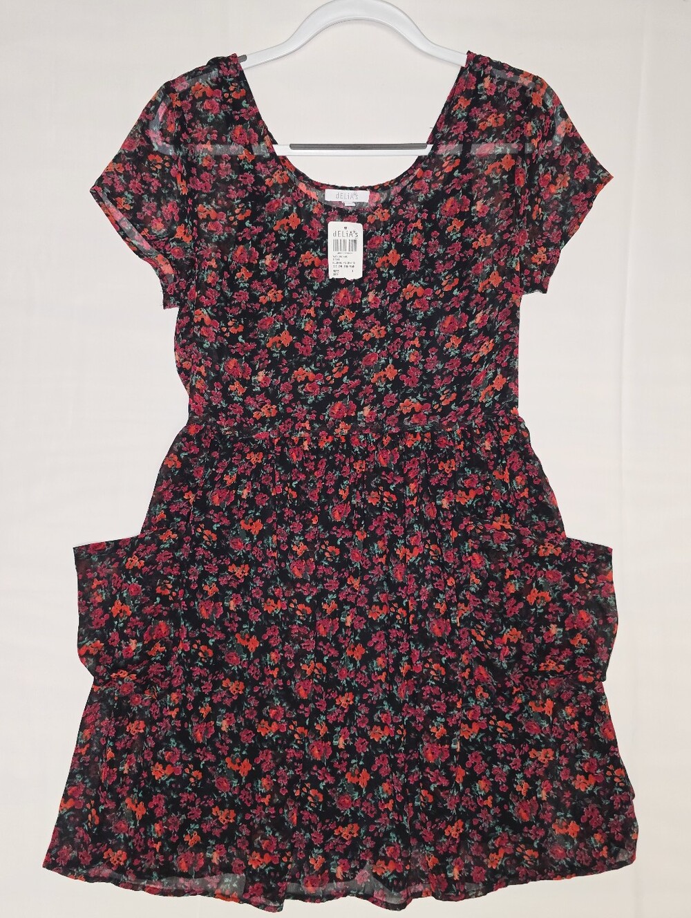 NWT dELiA*s Floral Pocket Mini Dress - Floral Black Multi